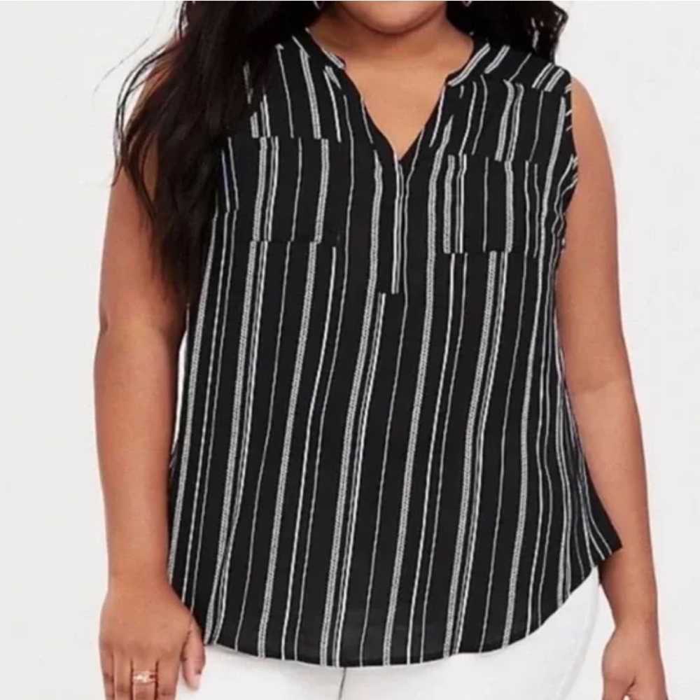 ☀️ Torrid Harper Black, Blue, and White Striped Sleeveless Top